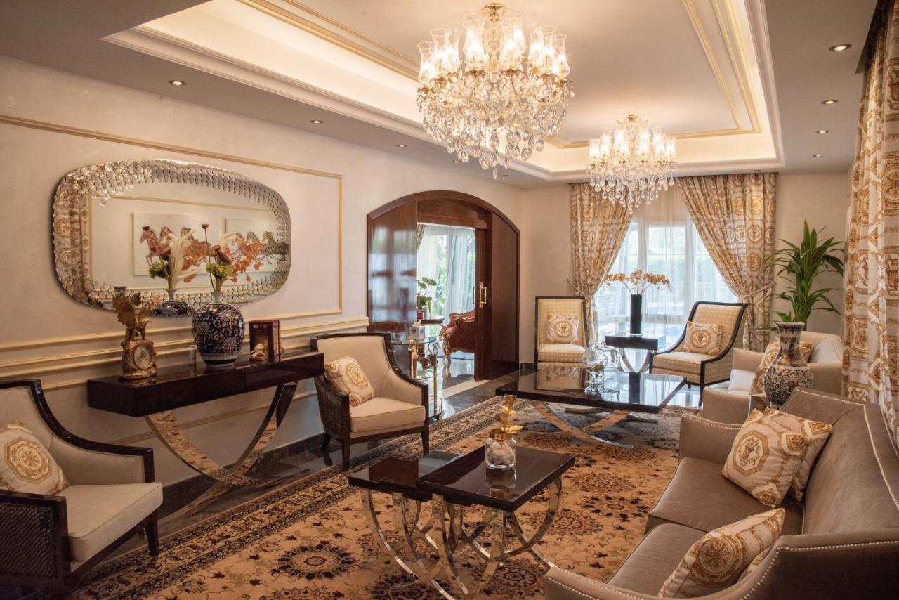 Golden Palace Prive Villa Dubai